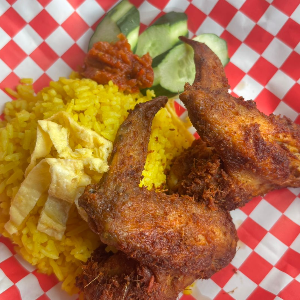 1 pax Nasi Kuning Ayam Berenpah