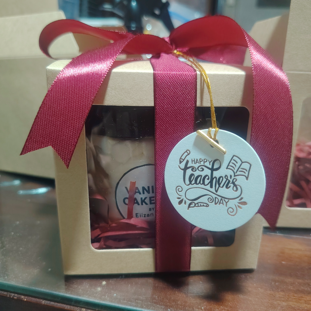Teacher's Day gift- Kinder Bueno