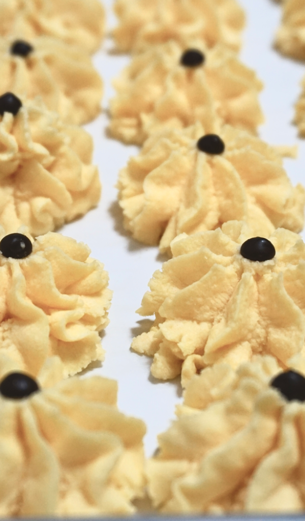 Semperit Sayangku / Traditional Malay Custard Butter Cookies (Pre-Order) - Large 50 Pieces